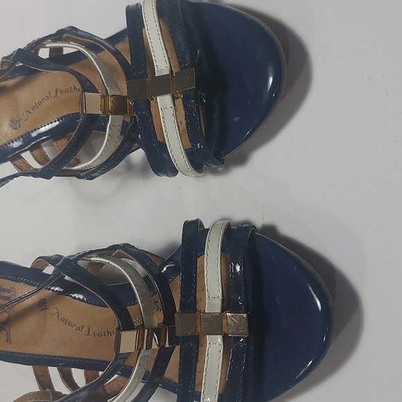 Sofft Woman's Posh Sandals Size 6 Navy Blue and White. - Picture 9 of 14